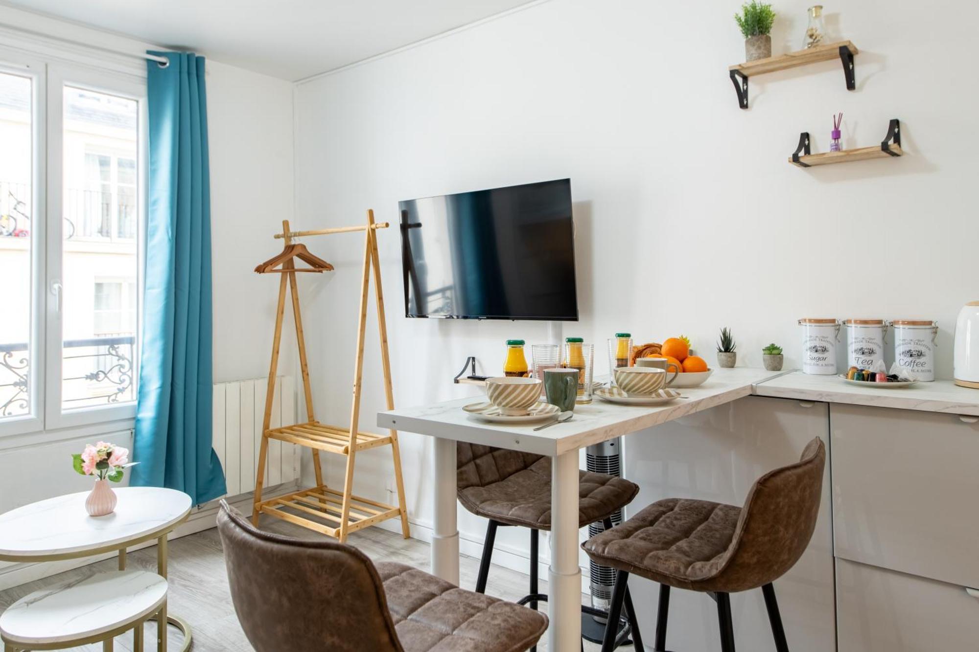 Appartement Deal! Modern In Vibrant Area Only 5 Minutes By Walk To Metro - Location *