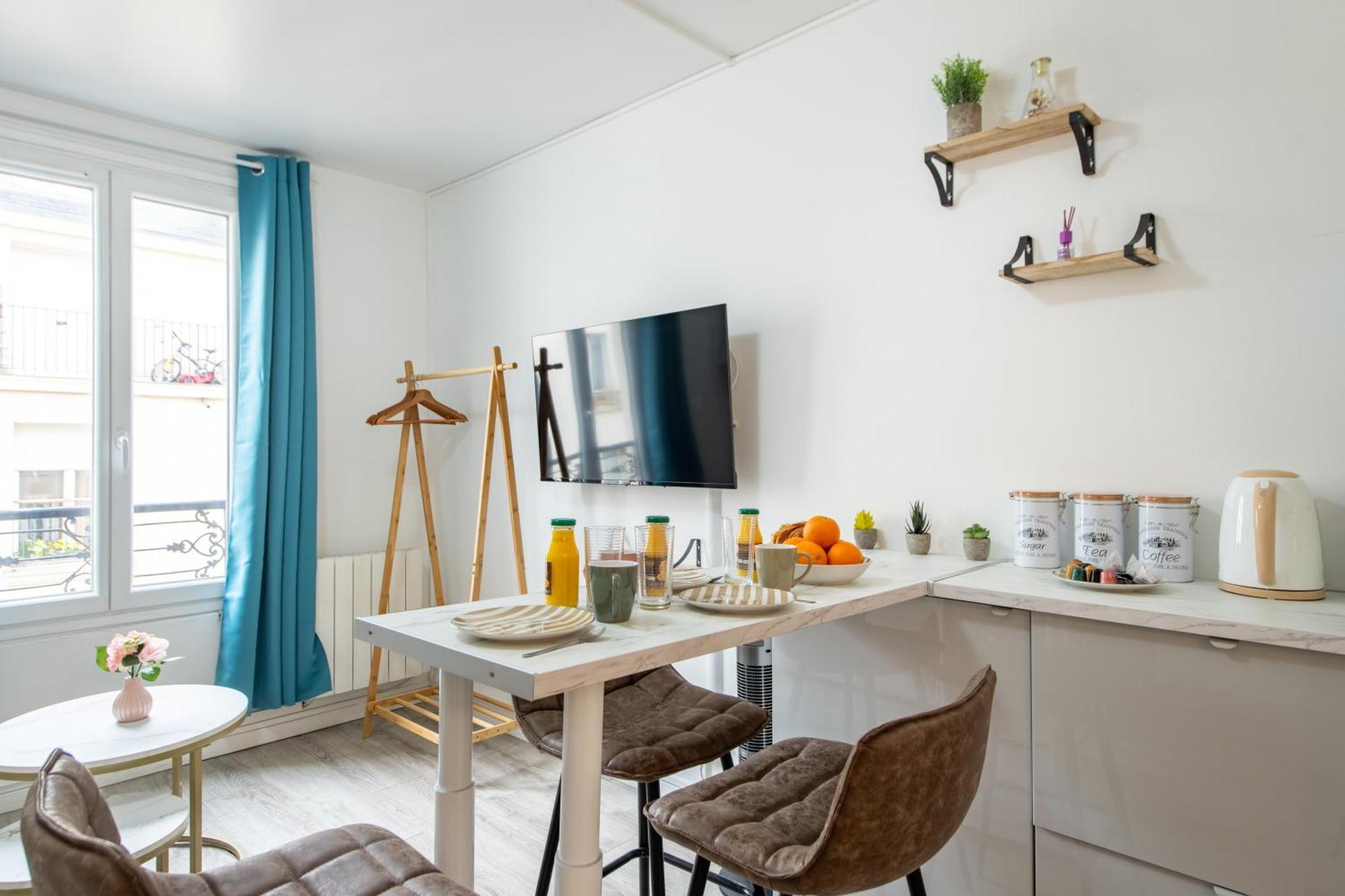 Deal! Modern In Vibrant Area Only 5 Minutes By Walk To Metro - Location * Parijs